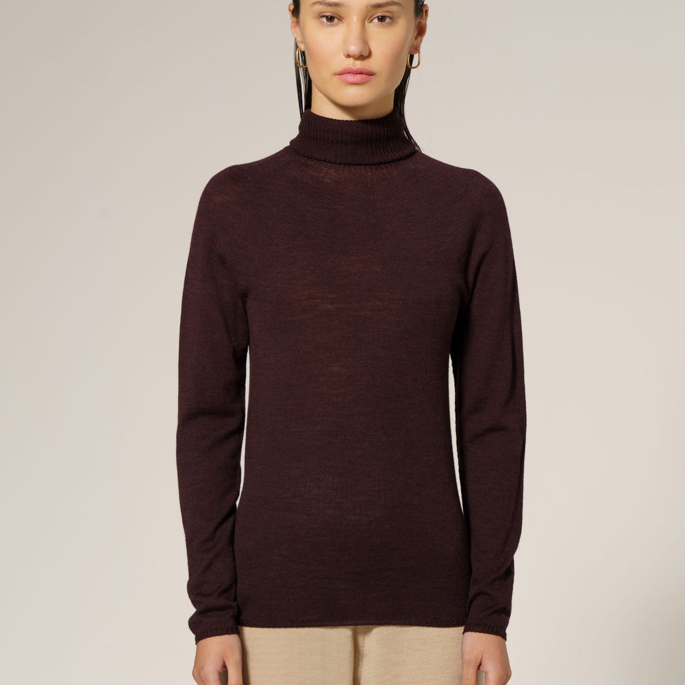 
                  
                    Celeste Turtleneck (Essential 3-Pack) - L
                  
                
