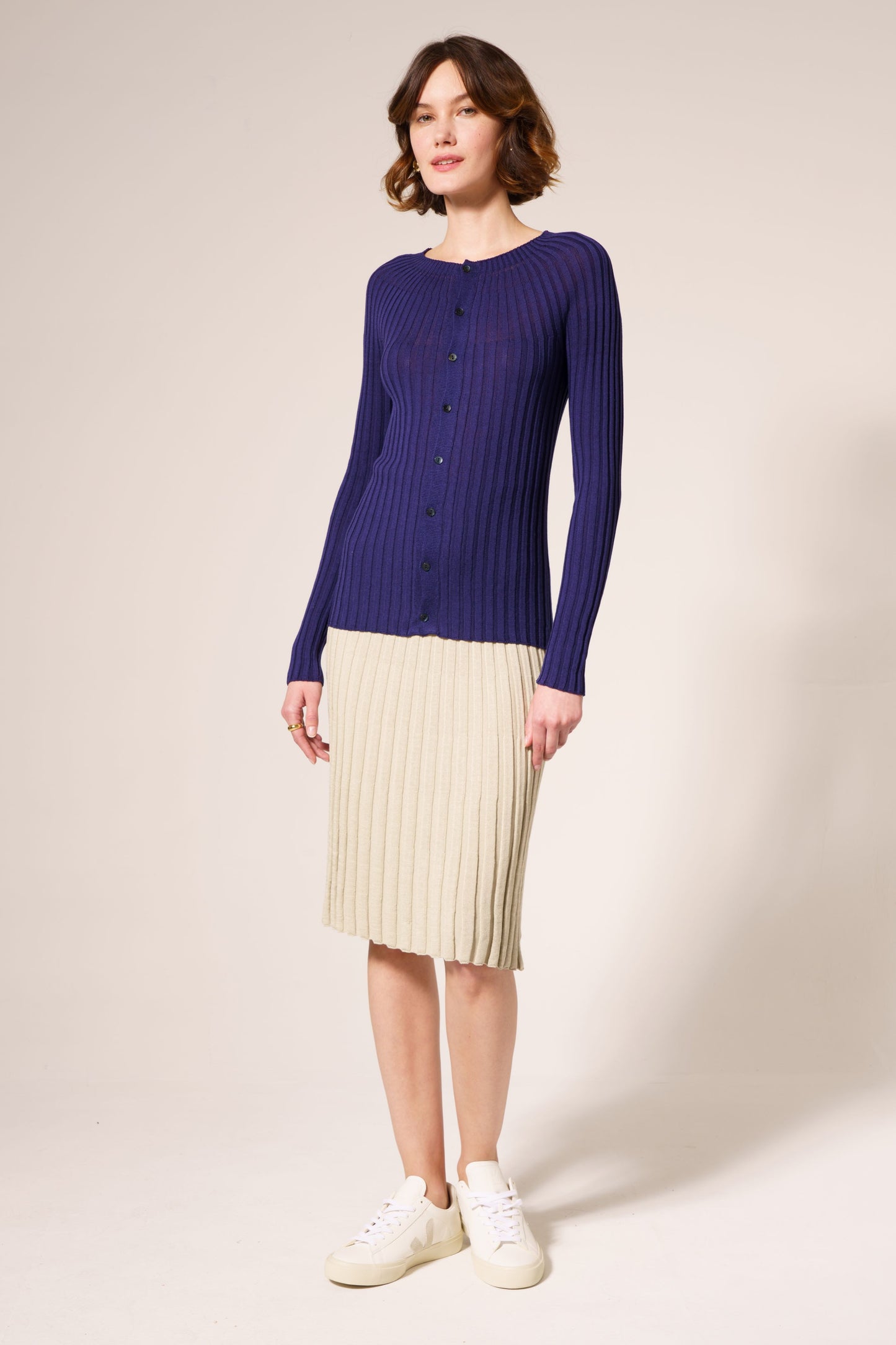 
                  
                    Serena Cardigan (Essential 3-Pack) - XL
                  
                